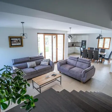 Modriola With Heated Pool In - Imotski * Donji Proložac