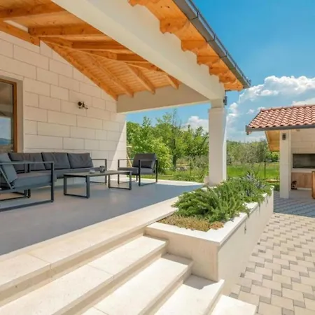 Modriola With Heated Pool In - Imotski *