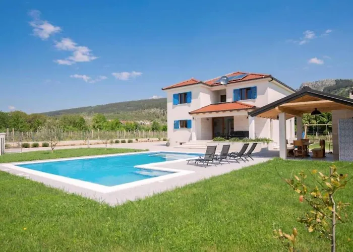 Modriola With Heated Pool In - Imotski ヴィラ